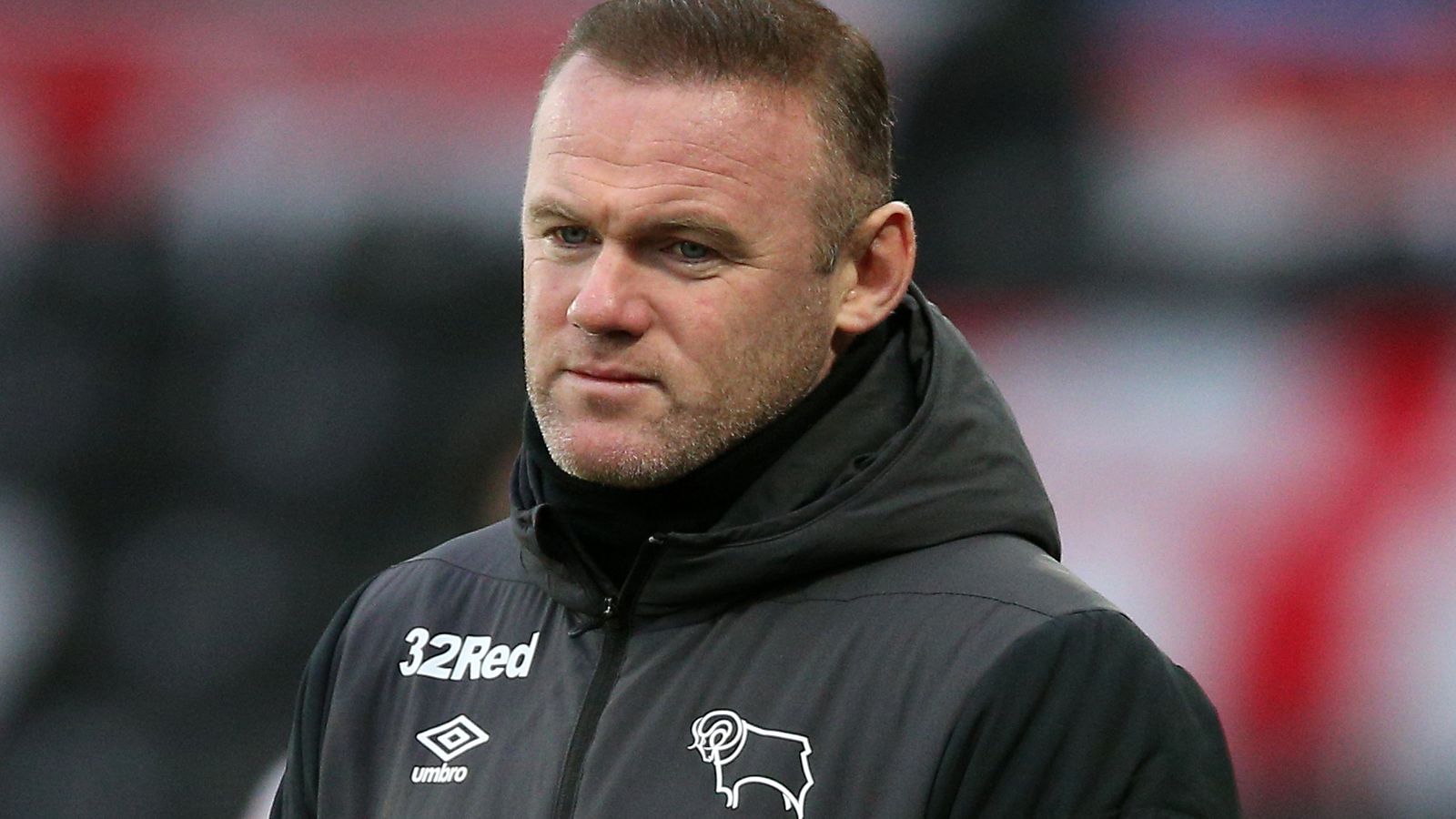 Wayne Rooney konfirmon se Liverpool vendosi të kompletojë ...