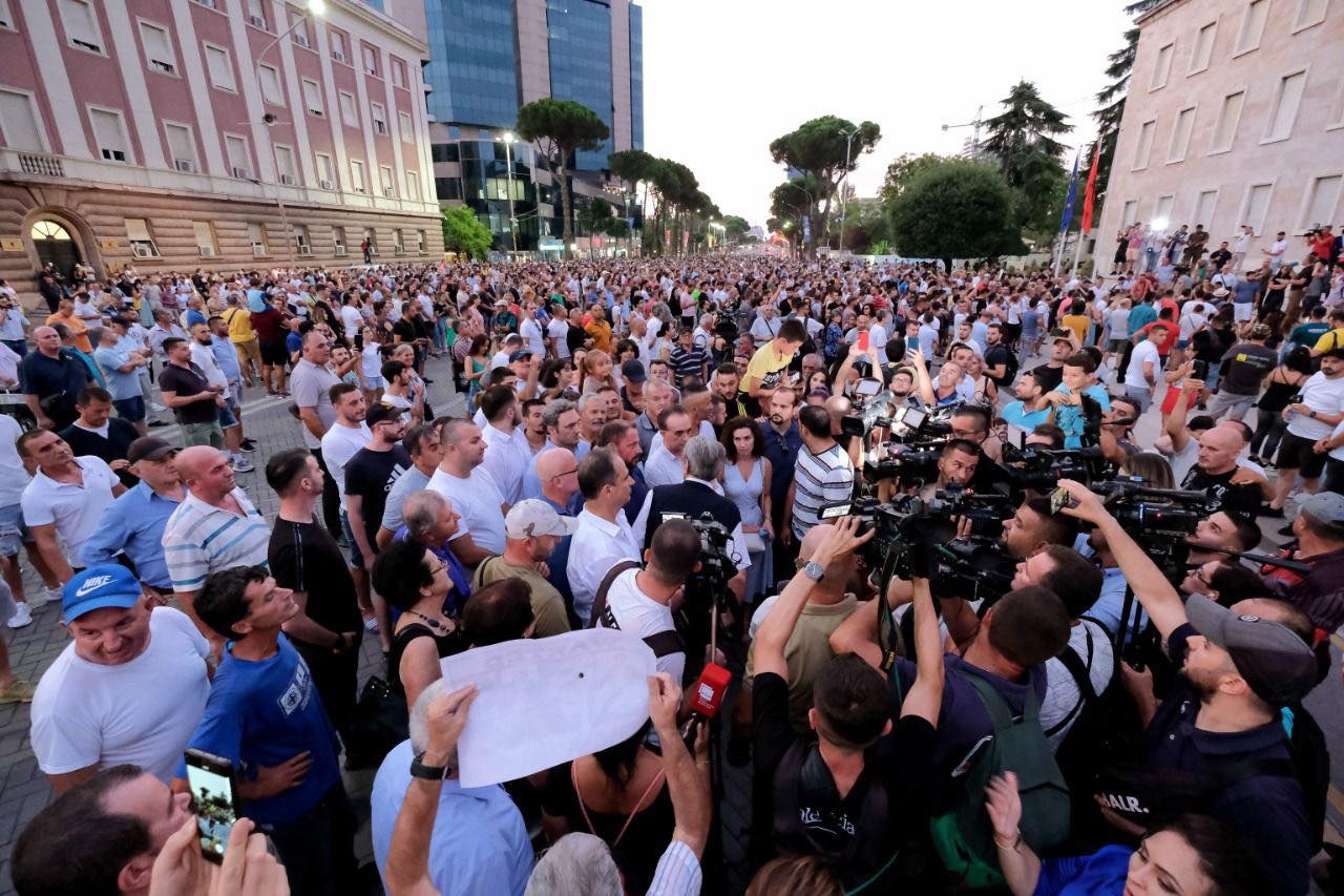 berisha mbështet protestën e sotme për tragjedinë e himarës arbresh info